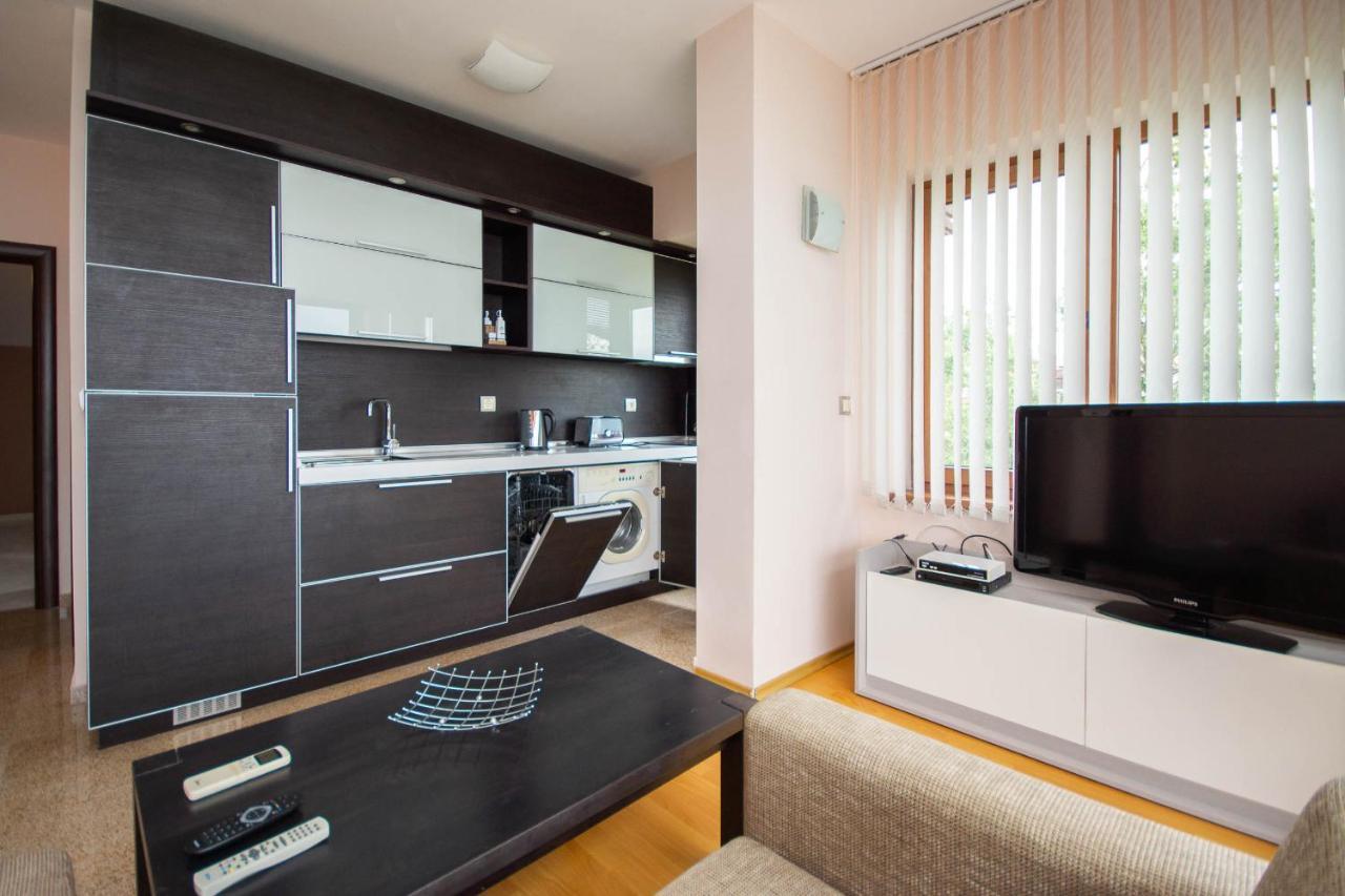Vip House Apartment Sveti Vlas Exterior photo