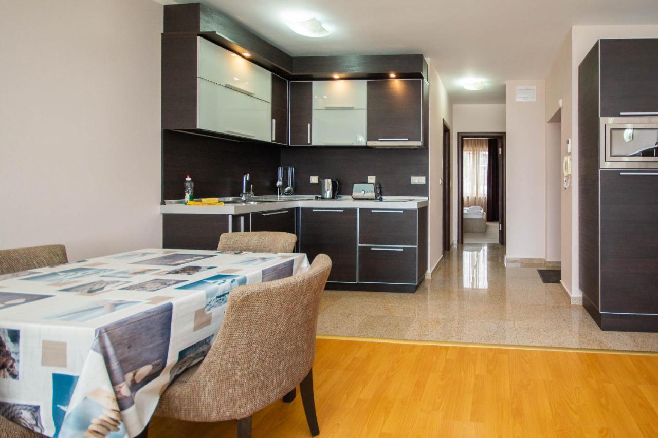 Vip House Apartment Sveti Vlas Exterior photo